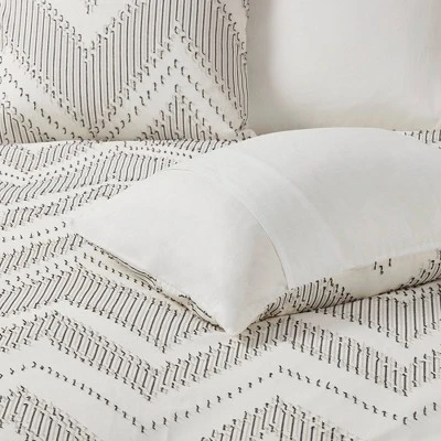 Keaton Cotton Clip Jacquard Duvet Cover Set Gray - Urban Habitat 5 Keaton Cotton Clip Jacquard Duvet Cover Set Gray - Urban Habitat - Image 5