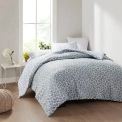 Soho Geo Reversible Duvet Cover Set Gray/White - N Natori 14 Soho Geo Reversible Duvet Cover Set Gray/White - N Natori -Bedding Store GUEST 75575fb3 af2d 4dfd 9eb0 a85a818ec4ae