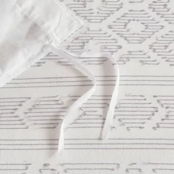 Emerson Clip Jacquard Duvet Cover Set -Bedding Store GUEST 9287ad8b bccf 4b25 b705 af5056f3e9d6