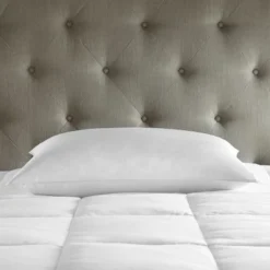 Downlite White Goose Chamber Hotel Bed Pillow.
