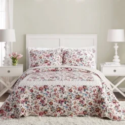 Indiana Rose Bedspread Pillow Shams - Vera Bradley