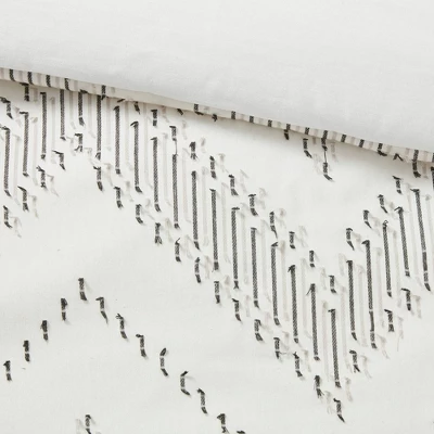 Keaton Cotton Clip Jacquard Duvet Cover Set Gray - Urban Habitat 6 Keaton Cotton Clip Jacquard Duvet Cover Set Gray - Urban Habitat - Image 6