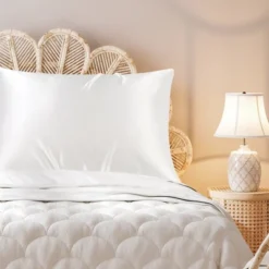 PiccoCasa 100% Soft Pure Silk 22 Momme Silk Pillowcases With Hidden Zipper -Bedding Store GUEST cff31daf dd04 49a4 b99d 97e93c884a5e