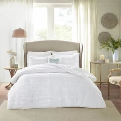 Madison Park Alexis Bedding Collection